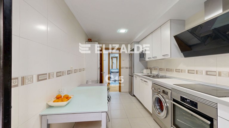 Foto 8 de Amplio dúplex en planta baja con terraza en Macondo