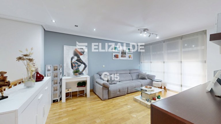 Foto 9 de Amplio dúplex en planta baja con terraza en Macondo