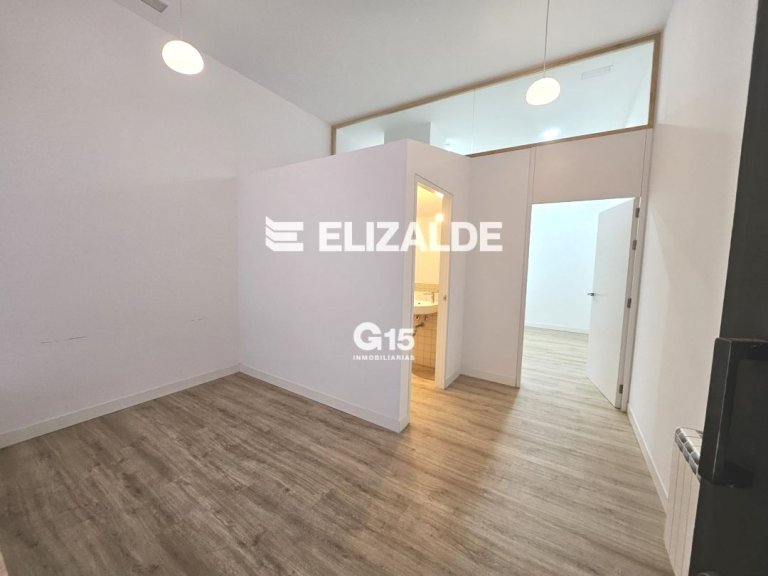 Foto 6 de LOCAL ACTIVIDAD, FISIOTERAPIA, PODOLOGIA...ETC