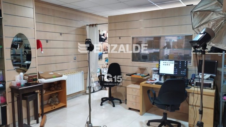 Foto 5 de LOCAL EN VENTA EN LARRATXO Foto 5 de LOCAL EN VENTA EN LARRATXO