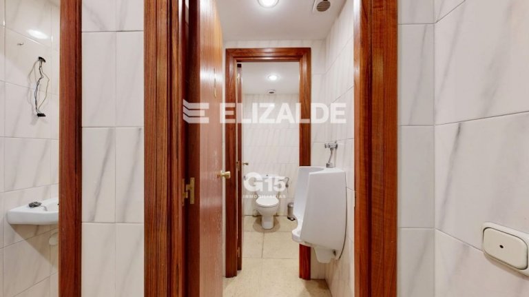 Foto 15 de LOCAL DE 150m² EN CALLE TOMAS GROS