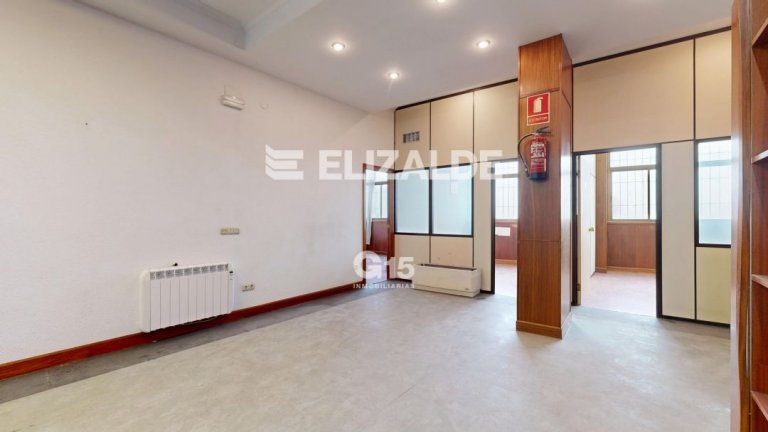 Foto 16 de LOCAL DE 150m² EN CALLE TOMAS GROS