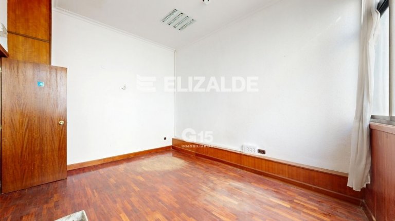 Foto 21 de LOCAL DE 150m² EN CALLE TOMAS GROS