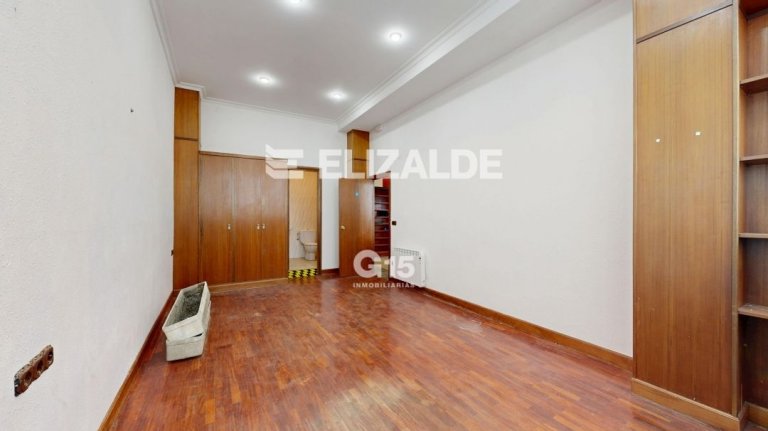 Foto 34 de LOCAL DE 150m² EN CALLE TOMAS GROS
