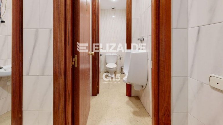 Foto 41 de LOCAL DE 150m² EN CALLE TOMAS GROS
