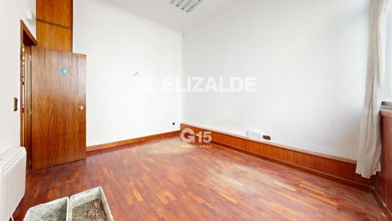 Foto 44 de LOCAL DE 150m² EN CALLE TOMAS GROS