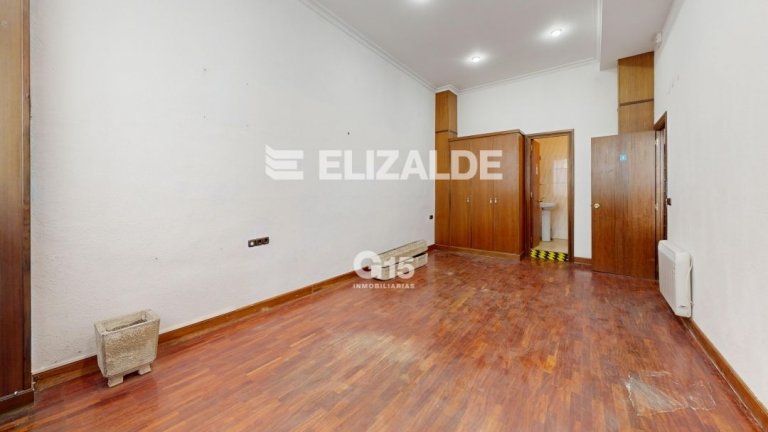 Foto 47 de LOCAL DE 150m² EN CALLE TOMAS GROS