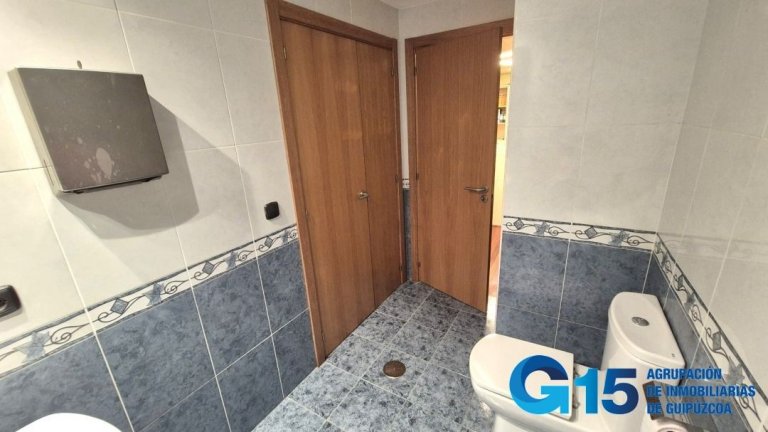 Foto 13 de Oficina lista para entrar junto a zona céntrica, ideal para despacho profesional. Foto 13 de Oficina lista para entrar junto a zona céntrica, ideal para despacho profesional.