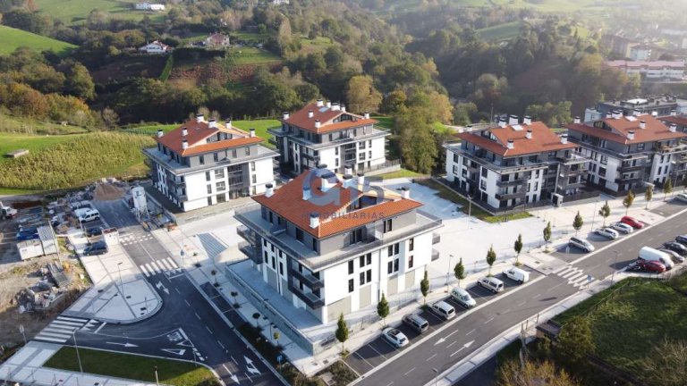 Foto 8 de Local B o Derecha