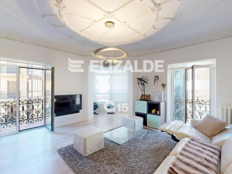 Foto 3 de ESPECTACULAR PISO EN ESQUINA