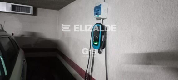 VENTA DE PLAZA DE GARAJE CON TOMA CARGA ELÉCTRICA
