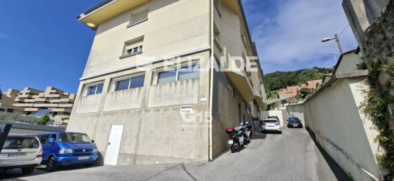 PISO PARA REFORMAR TODO EXTERIOR Y CON BALCÓN