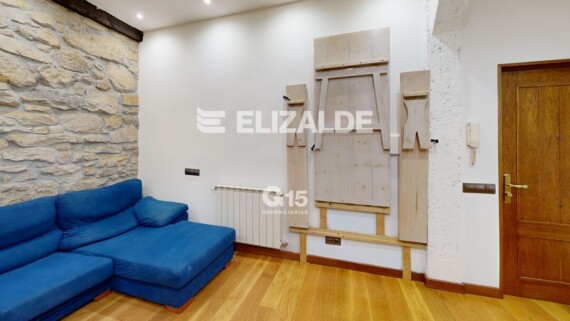 COQUETA VIVIENDA EN CALLE MATIA