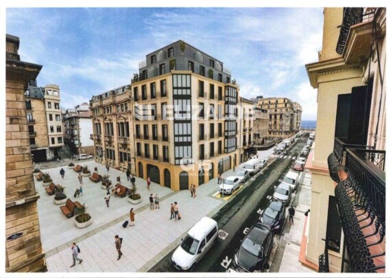 LOCAL COMERCIAL DE OBRA NUEVA  en la calle ALDAMAR con calle IÑIGO