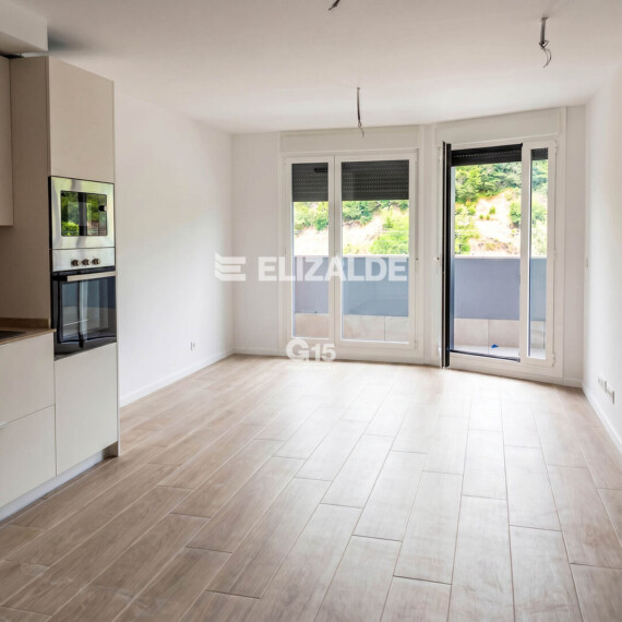 APARTAMENTO duplex  BAJO C