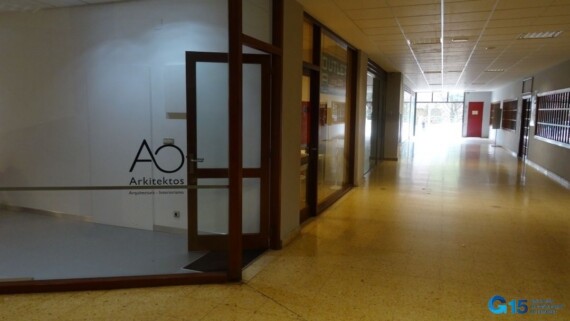 LOCAL COMERCIAL EN GALERIAS DE ALZA