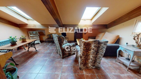 Apartamento abuhardillado en Lasarte