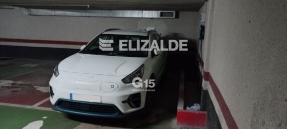 VENTA DE PLAZA DE GARAJE CON TOMA CARGA ELÉCTRICA